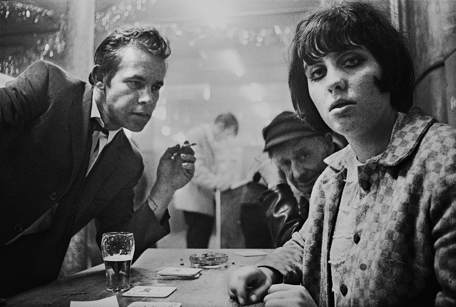 Café Lehmitz i Hamborg 1970 af Anders Petersen